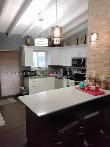 911 W Country Club Circle Plantation FL 33317