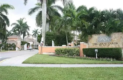 6900 SW 39th Street Davie FL 33314
