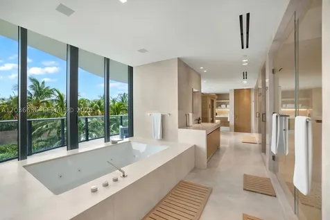 19575 Collins Avenue Sunny Isles Beach FL 33160