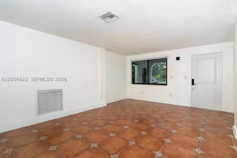 2729 SW 67th Avenue Miami FL 33155