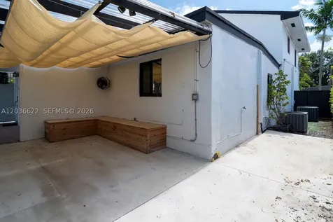 2729 SW 67th Avenue Miami FL 33155