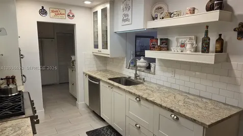 3511 SW 105th Court Miami FL 33165