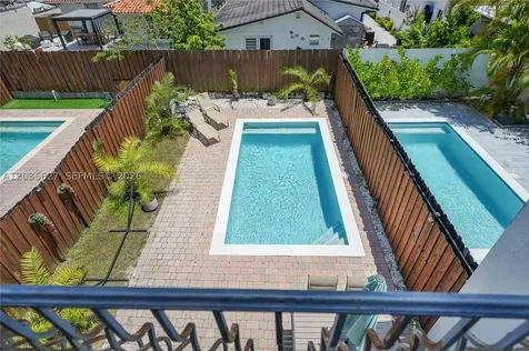 3022 SW 17th Street Miami FL 33145