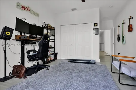 3022 SW 17th Street Miami FL 33145