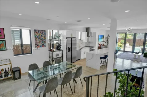 3022 SW 17th Street Miami FL 33145