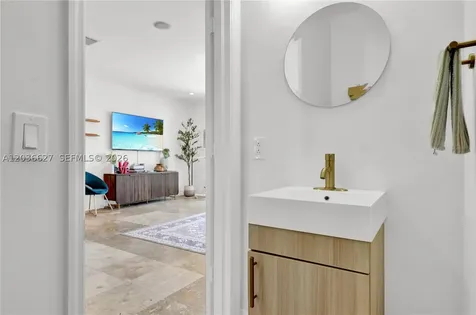 3022 SW 17th Street Miami FL 33145