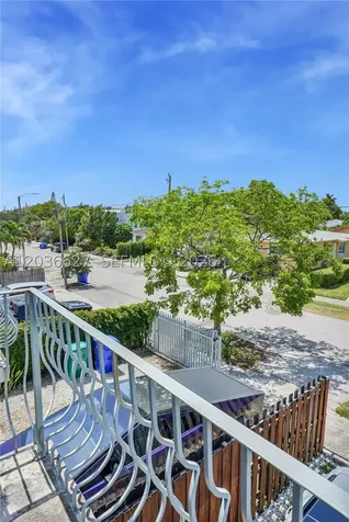 3022 SW 17th Street Miami FL 33145