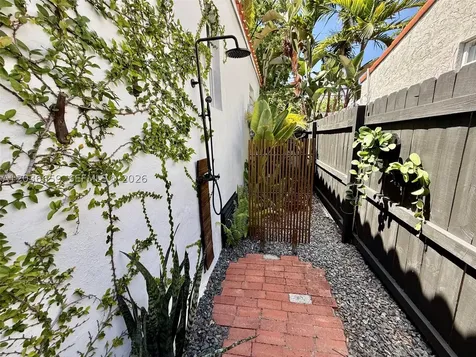 454 NE 76th Street Miami FL 33138