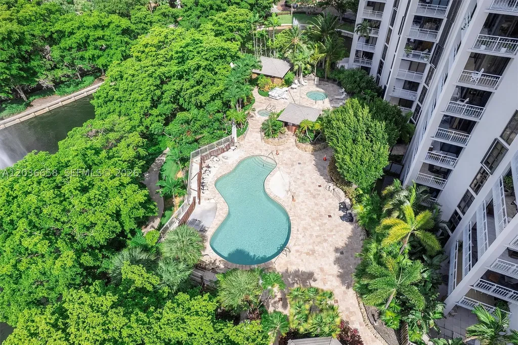 1000 Quayside Terrace Miami FL 33138