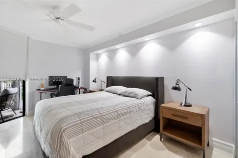 1000 Quayside Terrace Miami FL 33138