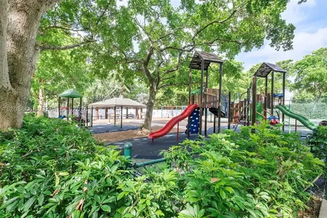 1000 Quayside Terrace Miami FL 33138