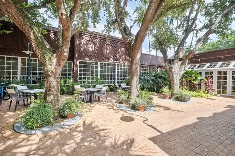 1000 Quayside Terrace Miami FL 33138