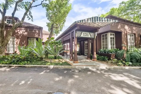 1000 Quayside Terrace Miami FL 33138