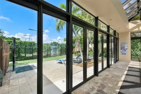 1000 Quayside Terrace Miami FL 33138