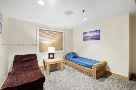 1000 Quayside Terrace Miami FL 33138
