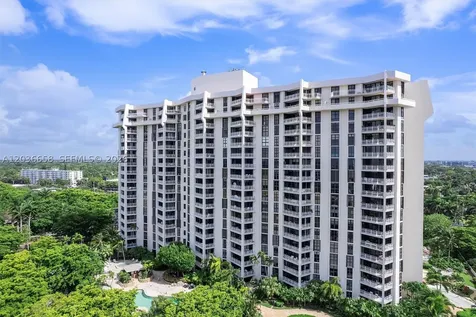 1000 Quayside Terrace Miami FL 33138