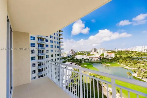 19501 W Country Club Drive Aventura FL 33180