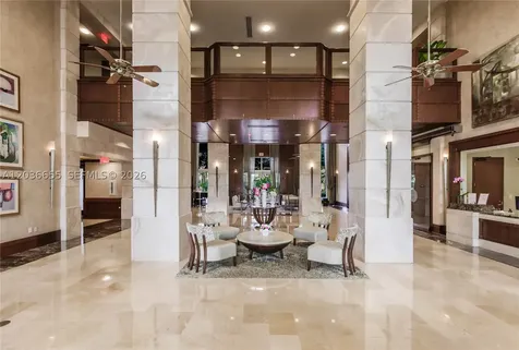 19501 W Country Club Drive Aventura FL 33180