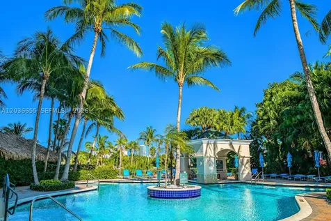 19501 W Country Club Drive Aventura FL 33180
