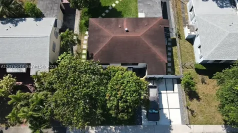 150 NE 169th Terrace North Miami Beach FL 33162