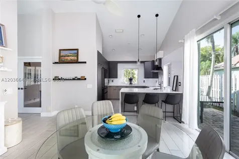 1171 Laguna Springs Drive Weston FL 33326