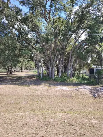 630 Pine Cove Avenue Clewiston FL 33440