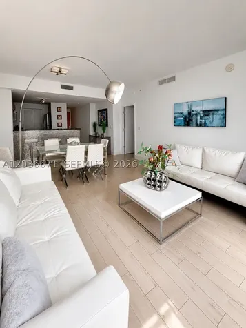 253 NE 2nd Street Miami FL 33132