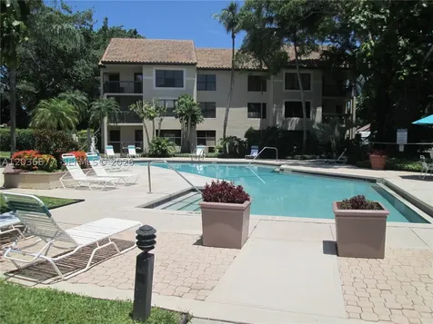4361 W Mcnab Road Pompano Beach FL 33069