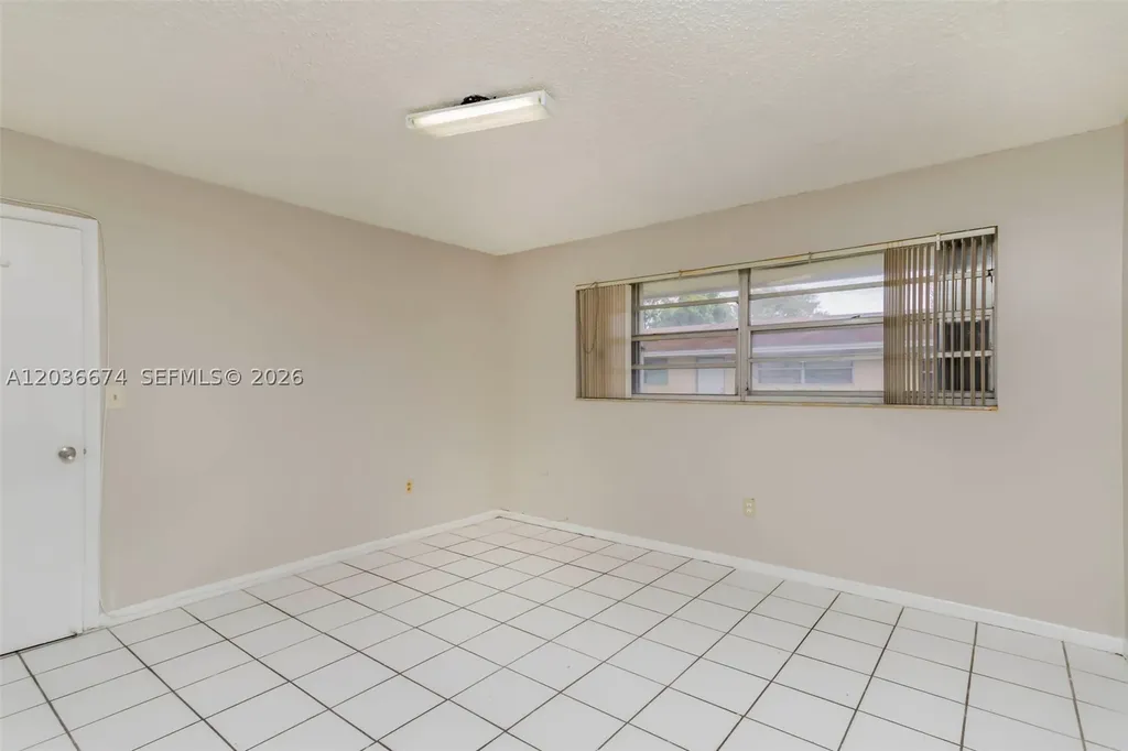 6331 Pierce Street Hollywood FL 33024