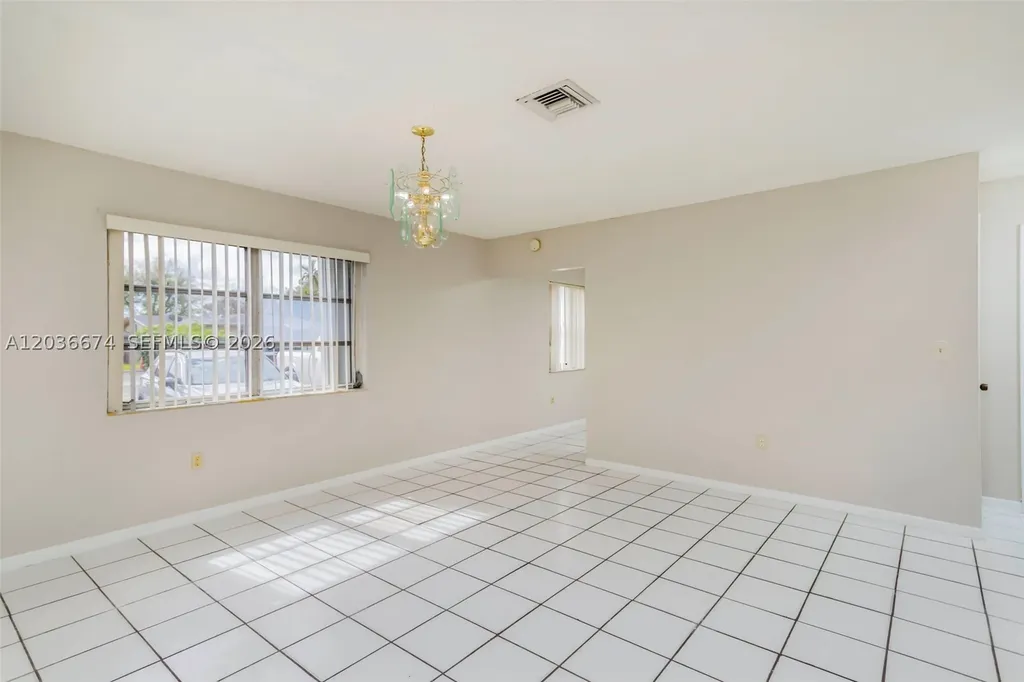 6331 Pierce Street Hollywood FL 33024