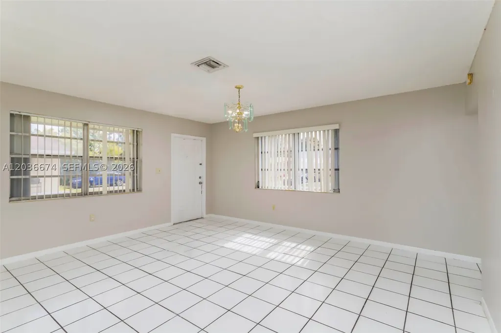 6331 Pierce Street Hollywood FL 33024