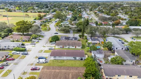 6331 Pierce Street Hollywood FL 33024