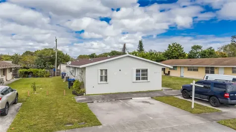 6331 Pierce Street Hollywood FL 33024