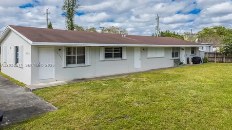 6331 Pierce Street Hollywood FL 33024