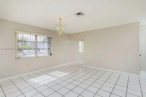 6331 Pierce Street Hollywood FL 33024