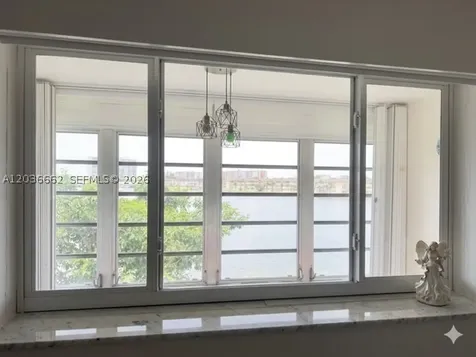 1530 NE 191st Street Miami FL 33179