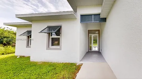 6108 Stratton Road Fort Myers FL 33905