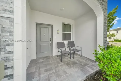 2632 SE 11th Court Homestead FL 33035