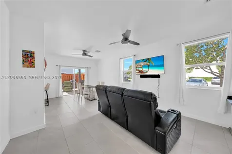 2632 SE 11th Court Homestead FL 33035