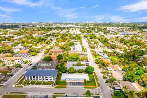 4008 NW 5th Avenue Oakland Park FL 33309