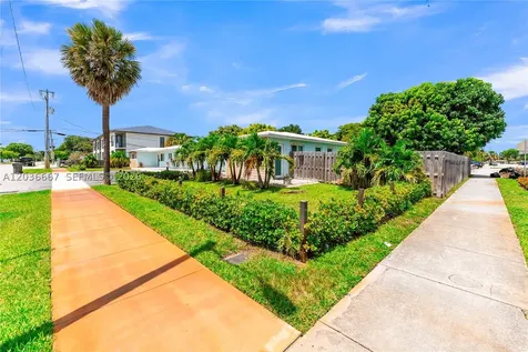 4008 NW 5th Avenue Oakland Park FL 33309