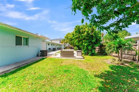 4008 NW 5th Avenue Oakland Park FL 33309