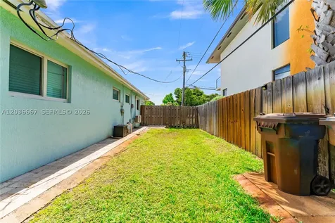 4008 NW 5th Avenue Oakland Park FL 33309