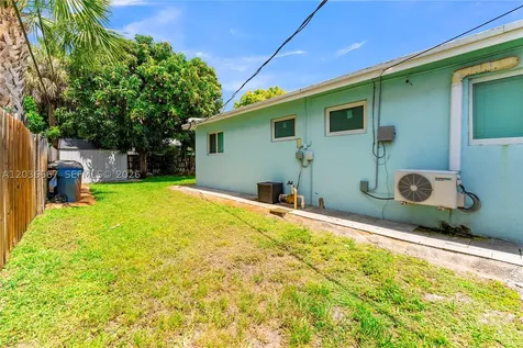 4008 NW 5th Avenue Oakland Park FL 33309