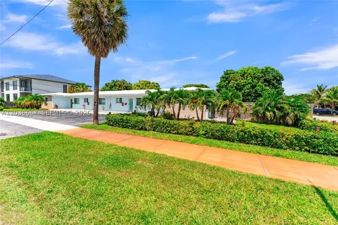 4008 NW 5th Avenue Oakland Park FL 33309