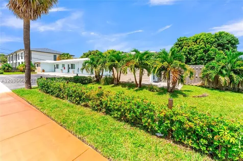 4008 NW 5th Avenue Oakland Park FL 33309