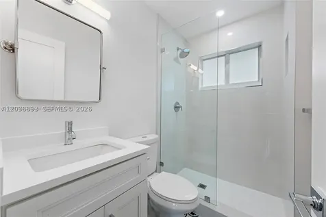 831 NE 40th Street Oakland Park FL 33334