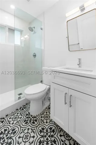 831 NE 40th Street Oakland Park FL 33334