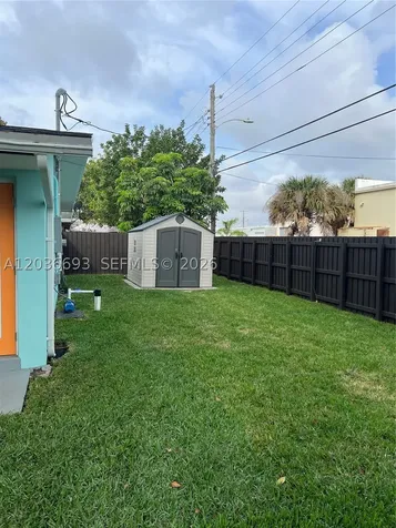 831 NE 40th Street Oakland Park FL 33334