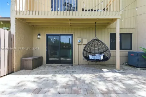 2152 SW 81st Way Davie FL 33324